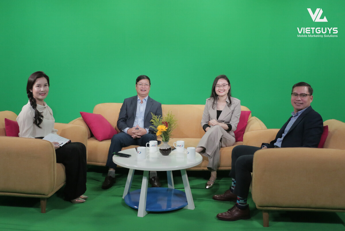 The VITV talkshow with special guest speaker from CEO VietGuys J.S.C - Dr. Dinh Mong Kha